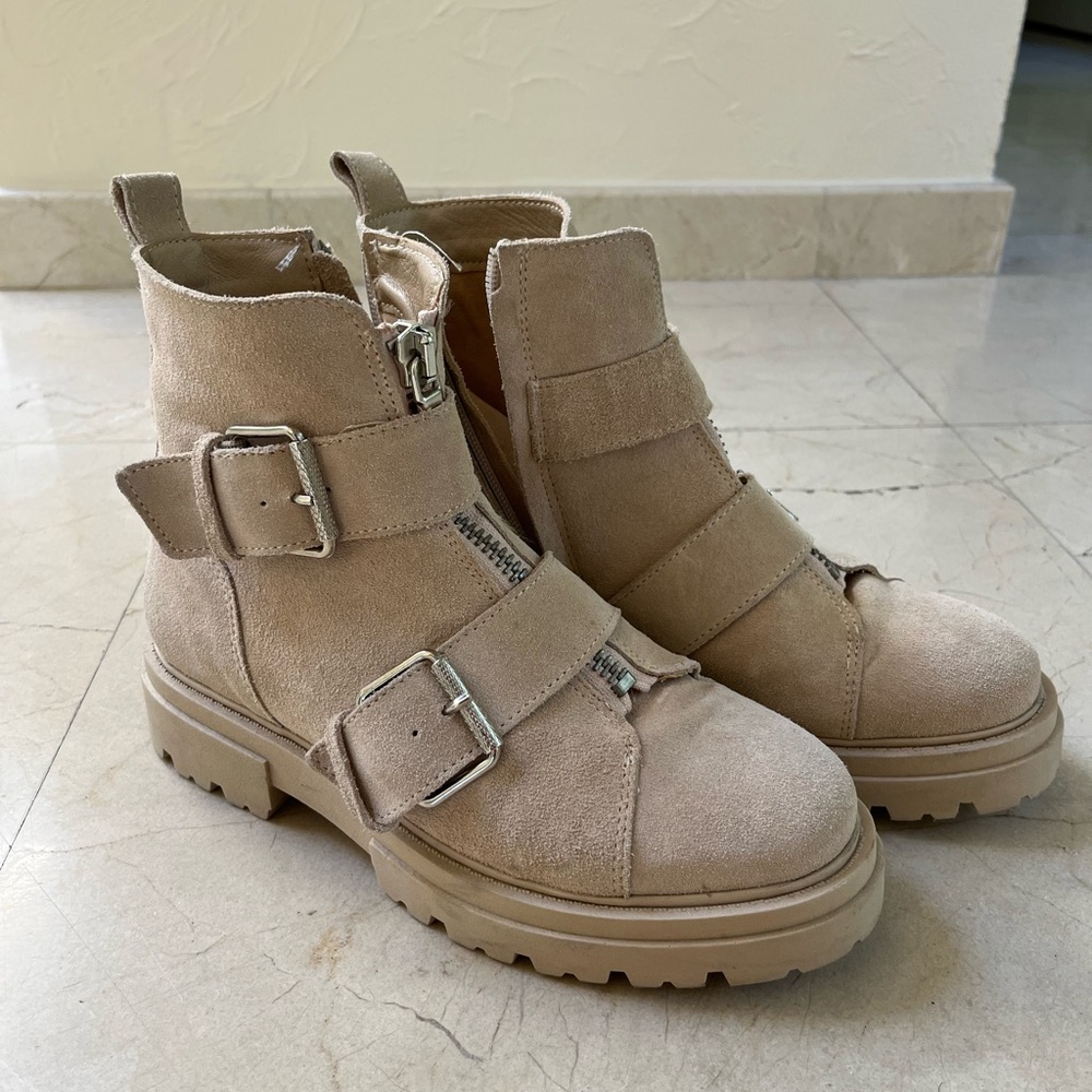 Dolce Vita suede boots